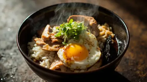 Oyakodon (親子丼) — Pollo y Huevo sobre Arroz
